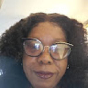 Meet your Posher, Vivian